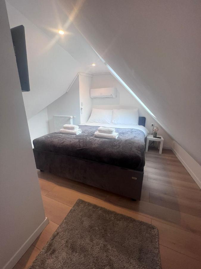 Studio Apartman Mia Загреб Екстериор снимка